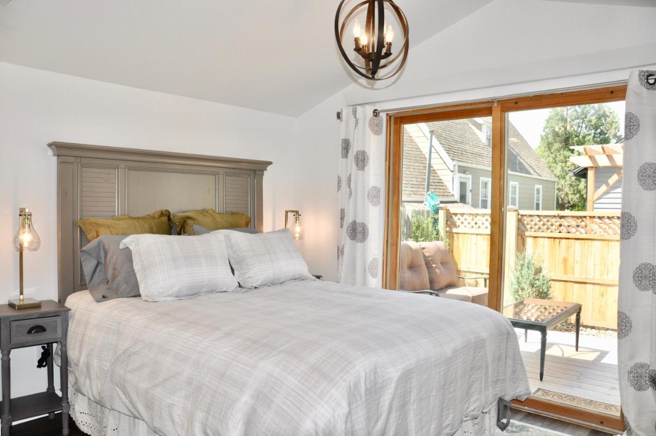 Adorable Bungalow W/ Private Patio Mins Away From Downtown Rapid City Eksteriør bilde
